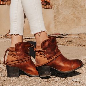 Freebird Casey leather ankle booties